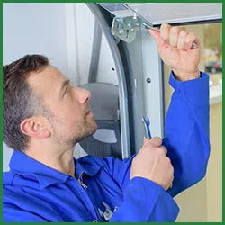 Quality Garage Door Steger, IL 708-983-7501 - side-t-21-gr-39m-garage-door-installation